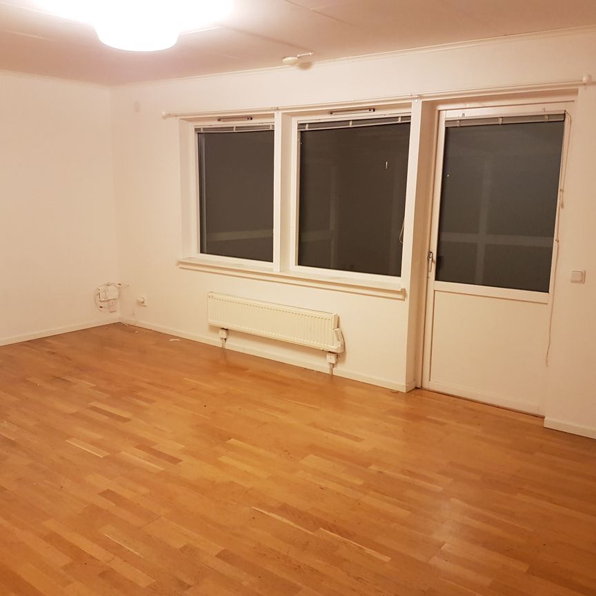 Vårvägen, Skultuna - Foto 1