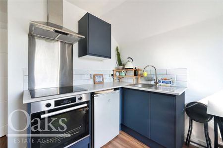 Studio to rent - Photo 2