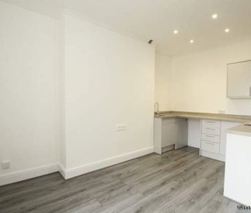 1 bedroom property to rent in Cheltenham - Photo 2