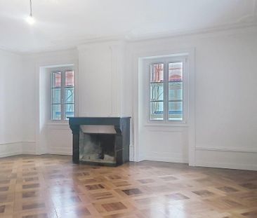 Bel appartement de 6 pièces avec cachet et lumineux au 1er étage - Photo 2