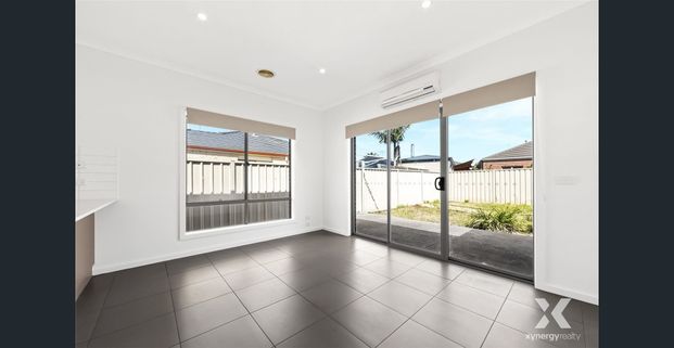 Contemporary Charm Meets Effortless Lifestyle - Photo 1