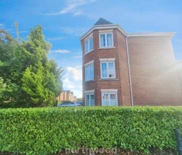 3 bedroom flat to rent - Photo 5