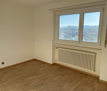 LUMINEUX APPARTEMENT DE 3 PIECES SITUE AU 5EME ETAGE AVEC BALCON - Photo 5