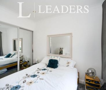 1 bedroom flat to rent - Photo 6