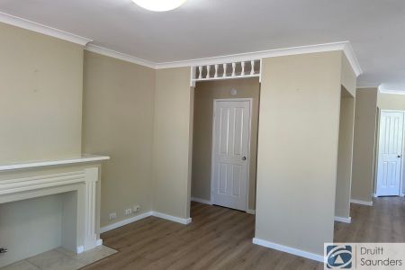 WELL PRESENTED SCARBOROUGH HOME HOME OPEN TUESDAY 17 FEBRUARY AT 11.00AM SHARP! - Photo 3