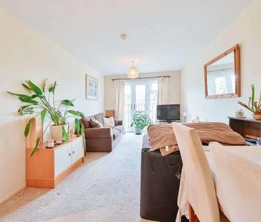 Chenies Way, Watford, Watford, WD18 - Photo 2