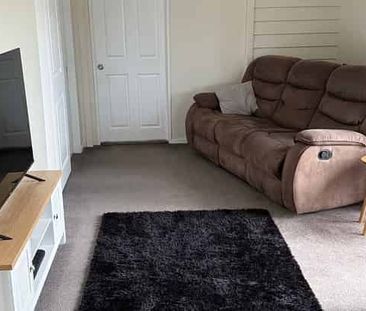 Quiet 2BR Home in Riverstone Terraces - Photo 4