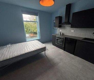 Studio to rent - Photo 3