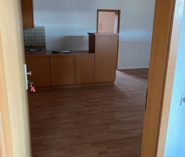 2 Zi.-Wohnung in Zentrum , hell, frisch renoviert mit EBK - Photo 1