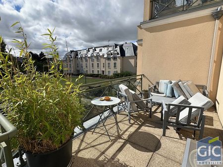 Location Appartement 4 pièces 94m² - Photo 3