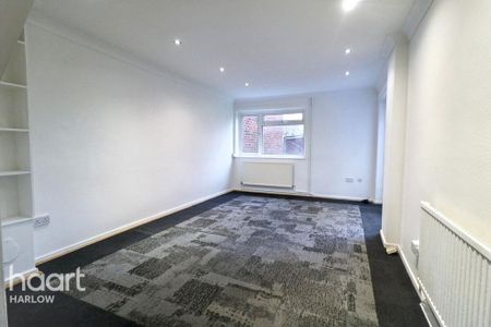 3 bedroom terraced house to rent - Photo 2