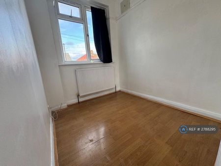 6 bedroom end of terrace house to rent - Photo 3