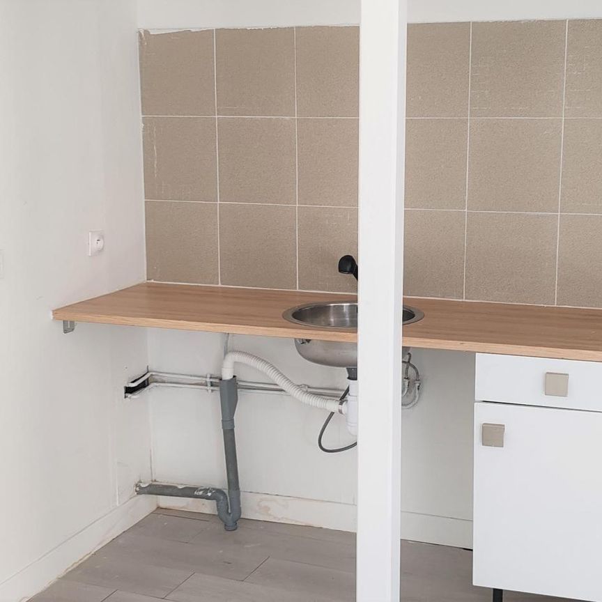 Location Appartement 2 pièces 36m² CHALON SUR SAONE 71100 - Photo 1