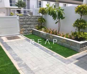 End Unit | Semi Detached | Close to Park+Pool - Photo 3