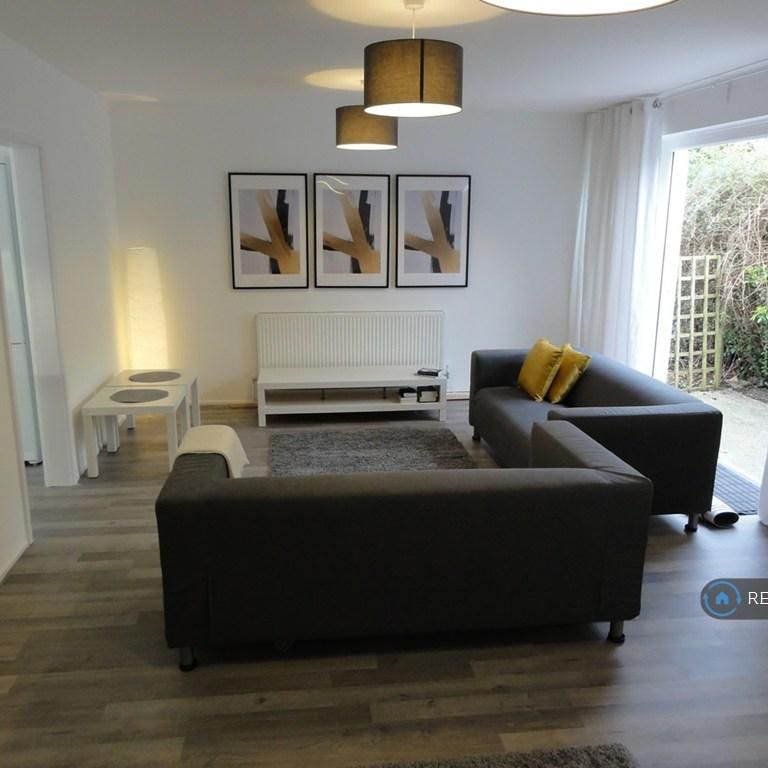 3 bedroom detached house to rent - Photo 1