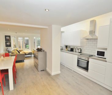1 bedroom in a house share to rent - Photo 5