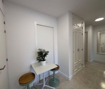 Carrer de Rodrigo de Pertegás, Valencia, Valencian Community 46023 - Photo 5