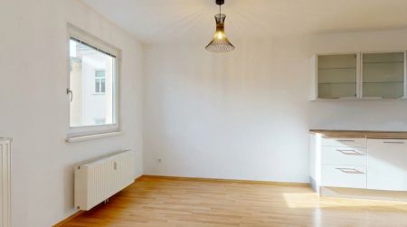 Einziehen und Wohlfühlen! Nette 2-Zi-Wohnung mit Loggia - Foto 2