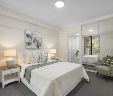 Easy-care living close to endless amenities - Photo 4