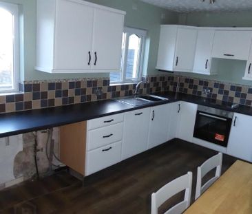 8, Centenary Park, Omagh, BT78 5HH - Photo 4