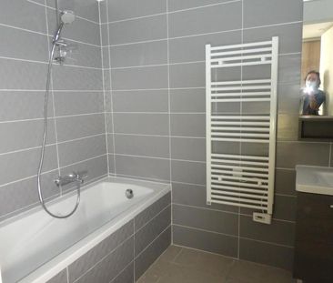 Location Appartement 2 pièces 41m² FREJUS 83600 - Photo 2