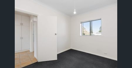 Find ease: where low-maintenance living meets beachside convenience - Photo 4