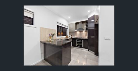 Townhouse with Ground-Floor Master Suite! - Photo 5