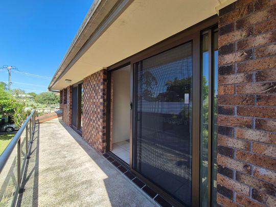 Well Positioned Apartment - Water Included! - Photo 1