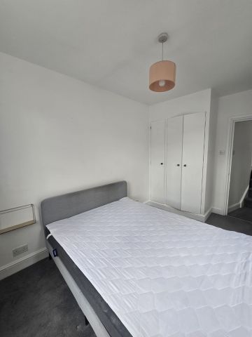 1 Bed Flat, Austral Street, SE11 - Photo 2