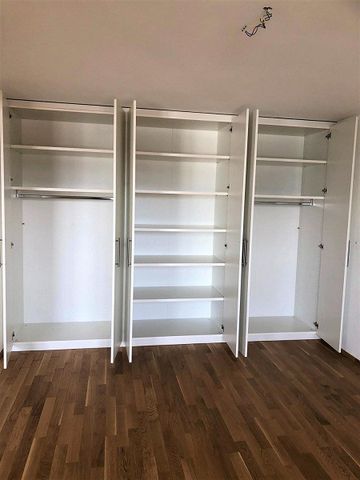 Moderne 2.5 ZW à 67m² im 14. OG mit Aussicht & Lift - Photo 3