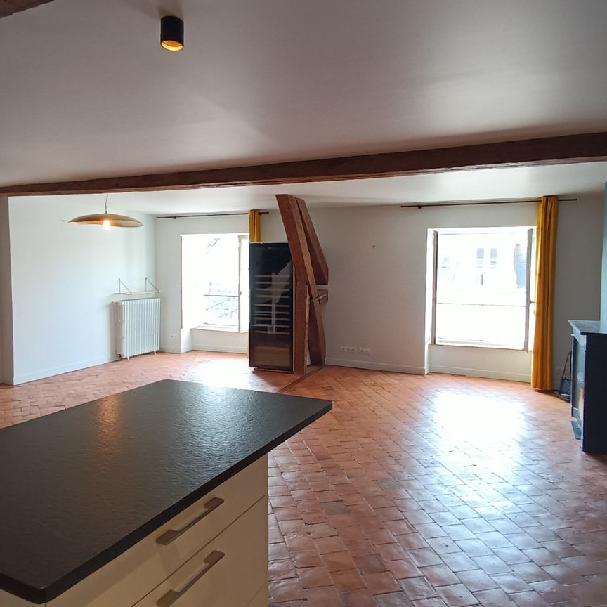 Location Appartement 4 pièces 102m² ORLEANS 45000 - Photo 1