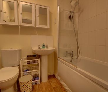 1 bedroom in a house share to rent - Photo 5