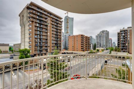 2 Bed Condo In Beltline With Undgr.Parking/In Suite Laundry/ Heat & Water Incl! - Photo 5