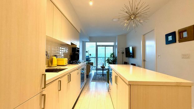 For Lease - 501 ST. Clair Avenue Unit# 1806, Toronto, Ontario - Photo 1