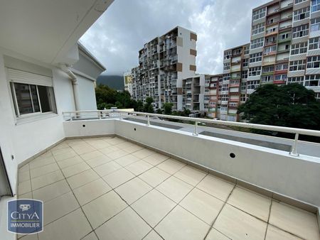Location Appartement 5 pièces 129m² ST DENIS 97400 - Photo 4