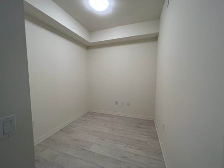 For Lease - 9000 Jane Street Unit# 2420, Vaughan, Ontario - Photo 5