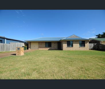 29 Glen Appin Drive, Avoca, Qld 4670 - Photo 3