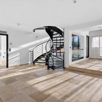 Maison de ville • Montsouris Dareau - Photo 1
