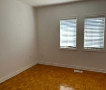 For Lease - 38 Stone Palace Way, Vaughan, Ontario - Photo 4