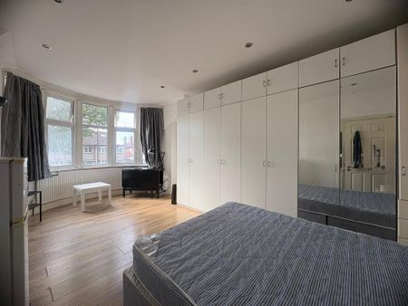 1 bedroom house of multiple occupation to rent - Photo 5