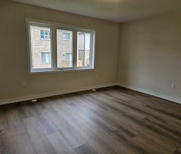 For Lease - 22 Ziibi Way Unit# Upper, Clarington, Ontario - Photo 2