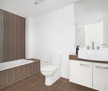 16/80 Middle Street, Randwick NSW 2031 - Townhouse For Rent | Domain - Photo 5