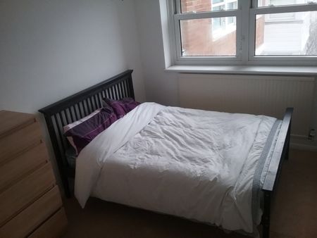 Room in a Shared Flat, Park Royal, BN1 - Photo 3