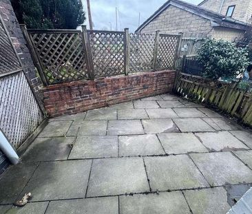 Cleckheaton Road, Oakenshaw, Bradford, BD12 - Photo 1