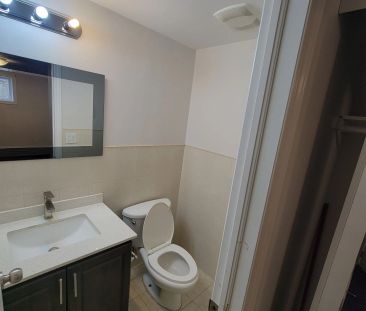 77 Ashford Court #Lower - Photo 5