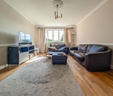 3 bedroom flat to rent - Photo 1