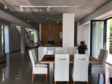 INCHIRIERE CASA VILA LUX individuala 6 camere EROU IANCU NICOLAE JOLIE VILLE BANEASA - Photo 3