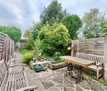 3 bedroom terraced house to rent - Photo 5
