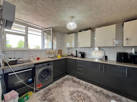 3 bedroom maisonette to rent - Photo 3