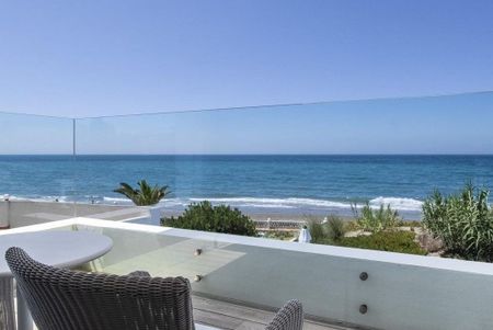 6 bedroom luxury Villa for rent in Marbella Del Este, Spain - Photo 3